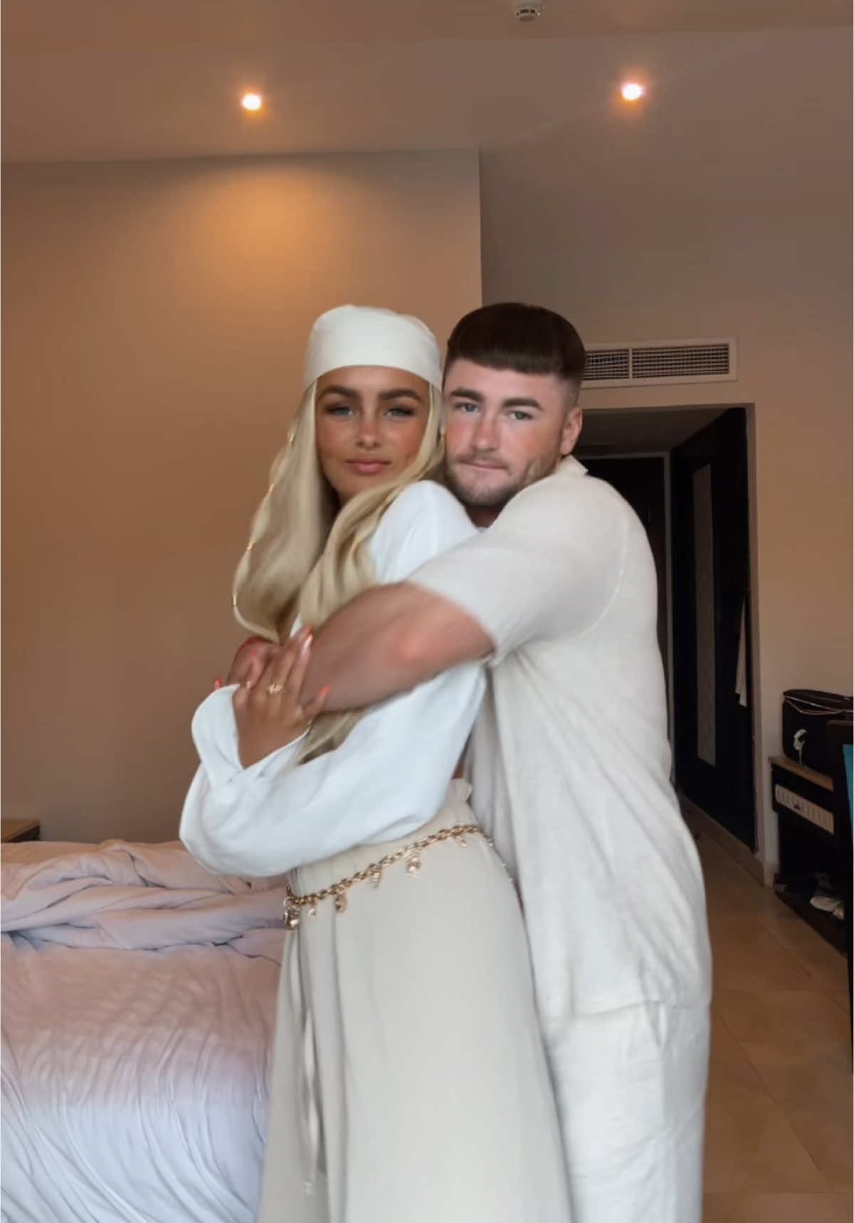A post by @nicolazc on TikTok caption: #ootdinspo #outfitinspo #holiday #fyp #irishtiktok #outfit #egypt #couple 