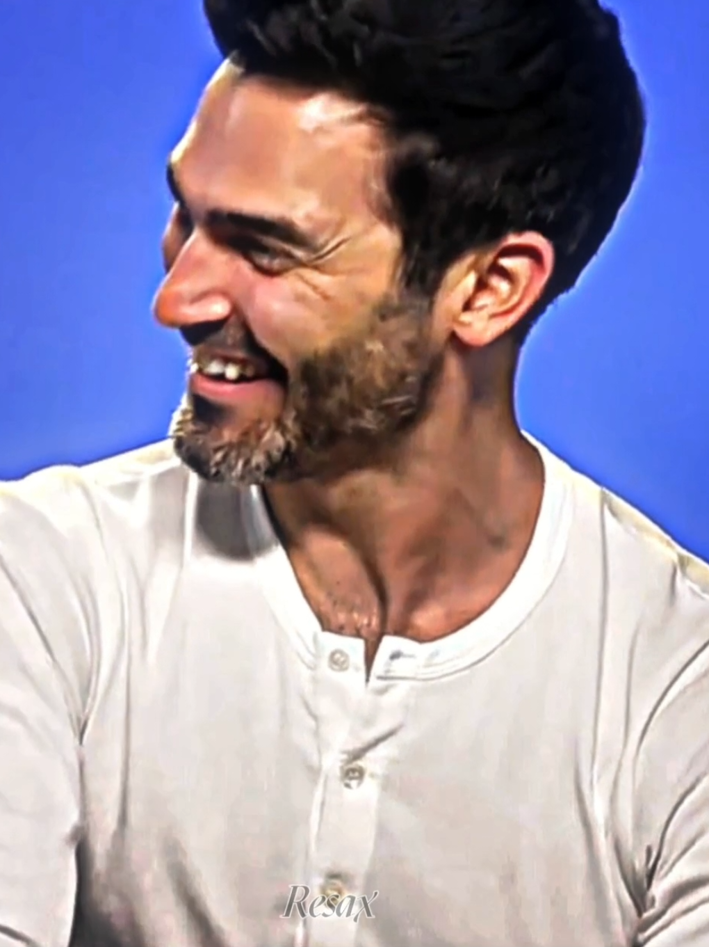 A post by @buritok_ on TikTok caption: Their reaction to Tyler's talent is hilarious #scottmccall #teenwolf #allisonargent #derekhale #stilesstilinski #teenwolfedit #fypシ゚ #stiles #tylerposey #dylanobrien 