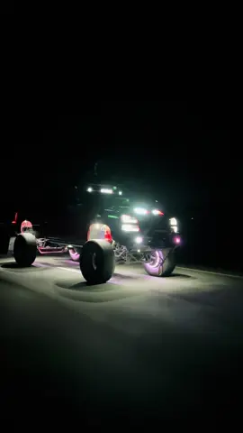 A post by @ on TikTok caption: no 28’s😒 #duramax #lbz #cateye #28 #candypaint 