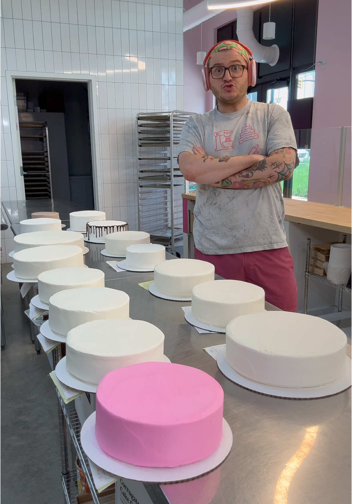 A post by @trashyqweenz on TikTok caption: I need a 6 month paid vacation for my birthday after all these cakes 🤪 #birthdaycakes #buttercreamcakes #customerorder 