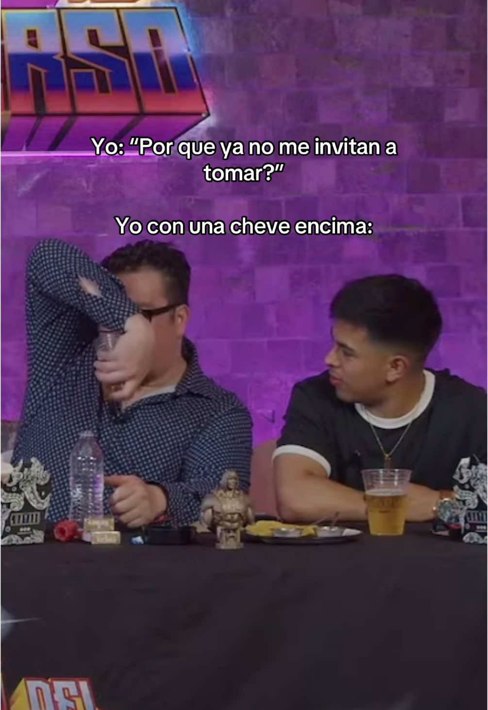A post by @francoescamillaofficial on TikTok caption: Una disculpa a mis amigos de @Clase Libre #AmosDelUniverso #ClaseLibre 