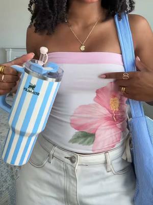 A post by @macandthecheesyy on TikTok caption: summer outfits r coming back 🌸🦋 #style #outfit #OOTD #outfitinspo #inspiration #fashion 