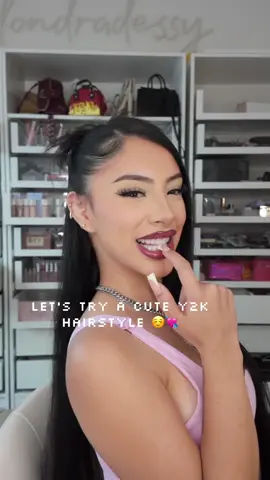 A post by @alondradessyyy on TikTok caption: Let’s try a cute y2k hairstyle ☺️  Gel from @Rizos Curls texture spray @TRESemmé heat protection @Eva NYC #hairstyletutorial #hairstyles #hairstyleideas #y2khair #y2khairstyle 