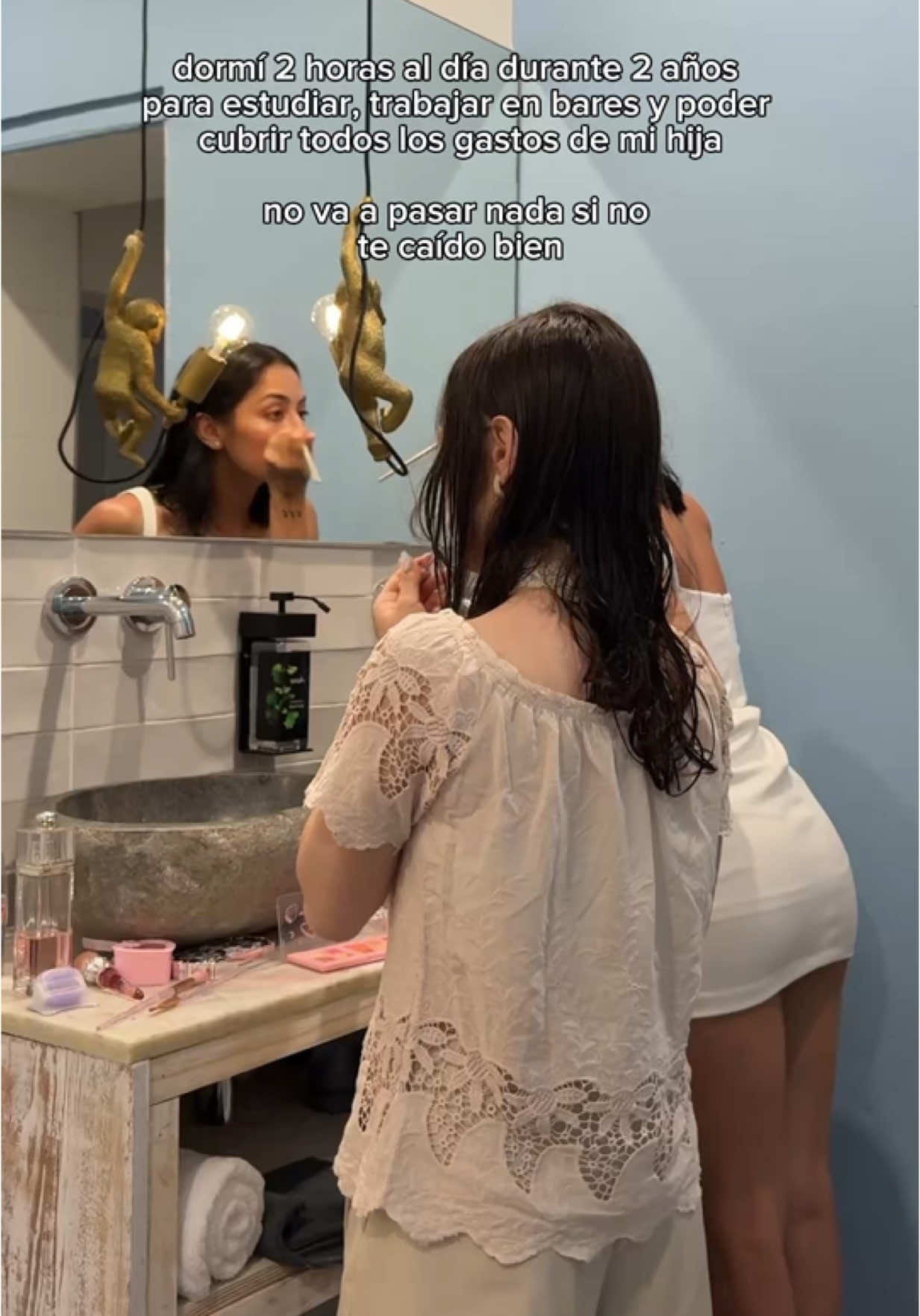 A post by @alebananaa on TikTok caption: Esa Ale del 2013 enfrentó cosas difíciles, tomó decisiones valientes y soñó con un futuro que hoy estamos viviendo 🥹🫰🏻✨