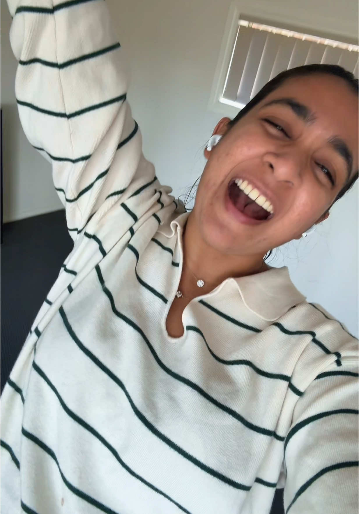 A post by @sachini1107 on TikTok caption: හෙට මේකට නටනවා කියලා මතක් උනාම මම 😍 . #fyp #sachininipunsala 