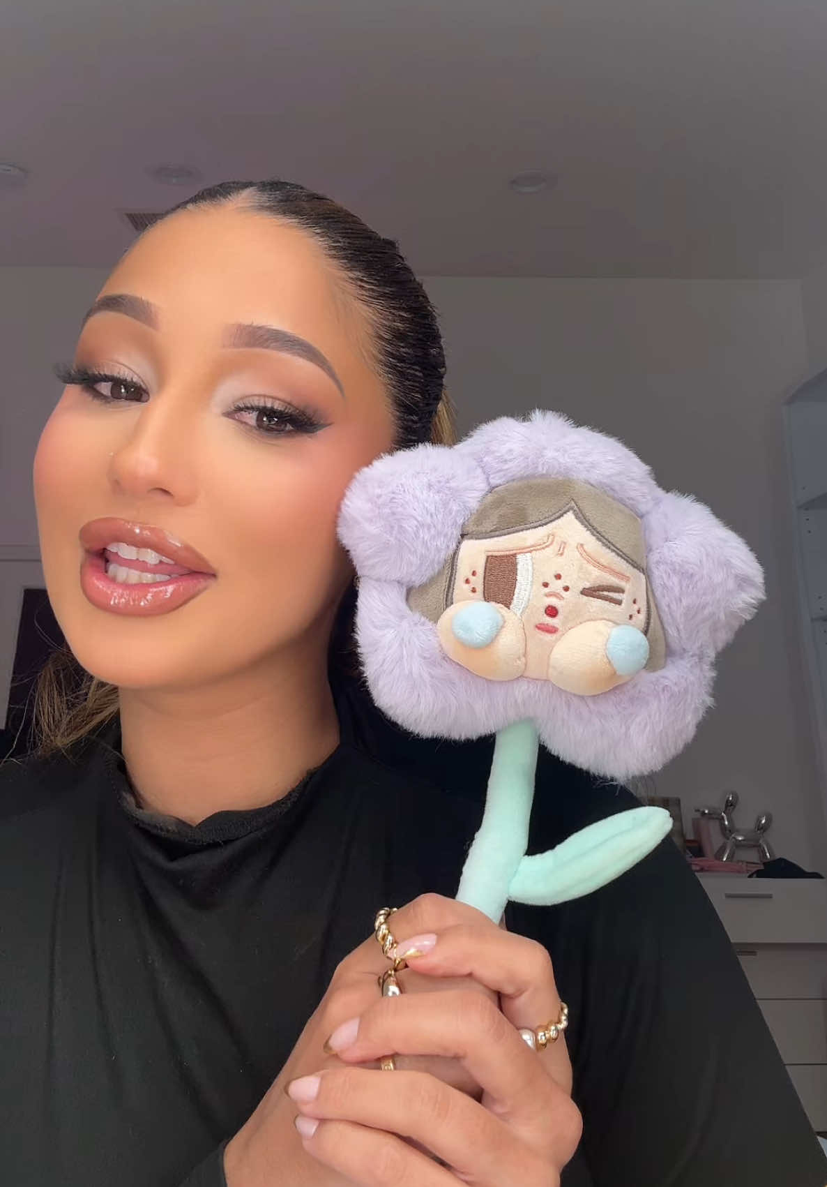 A post by @stunnaababy_ on TikTok caption: Unboxing 😜 #fypシ゚viral 