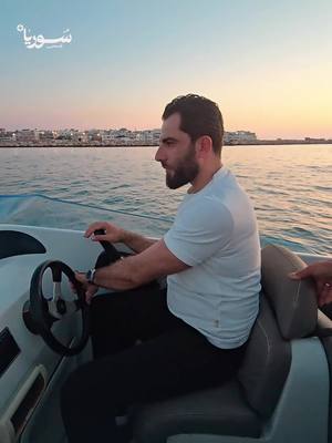 A post by @jamil_alhasan on TikTok caption: جولة بحرية إلى جزيرة أرواد مع توافد السفن التجارية والاستثمارات بعد افتتاح الميناء