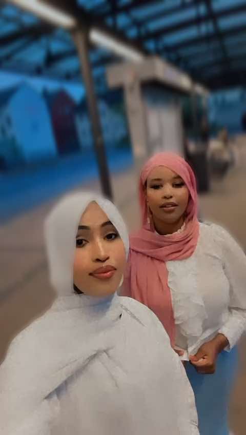 A post by @quruxdii.dauska on TikTok caption: #somalitiktok #foryoupage #foryou #fyp 