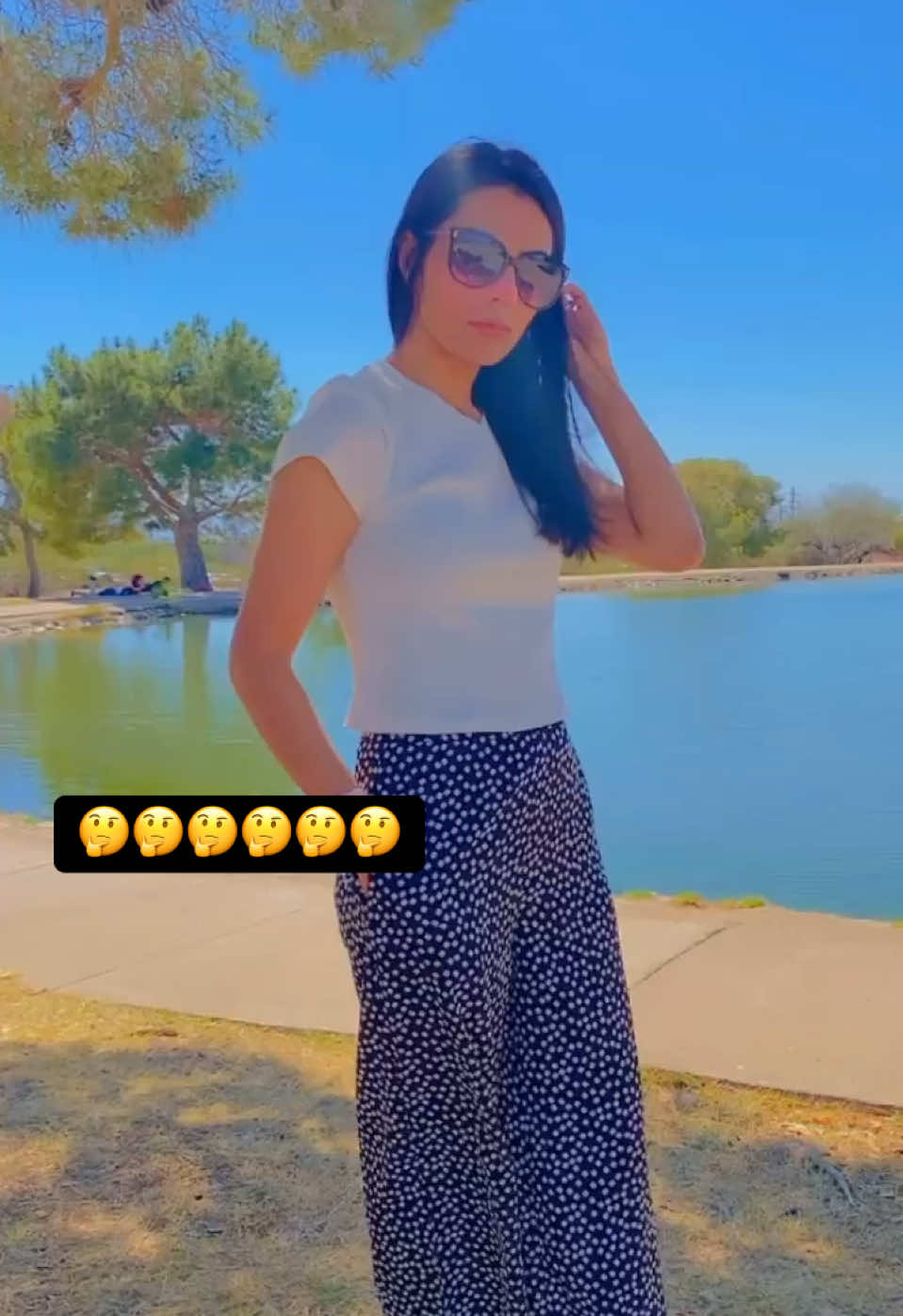 A post by @rubyyyk on TikTok caption: ❣️❣️ 🤔🤔🤔 #onthisday#bollywoodsongs#unfreezemyaccount#hindisong#unfrezzmyaccount#viewsproblem#creatorsearchinsights#fypシ゚ 