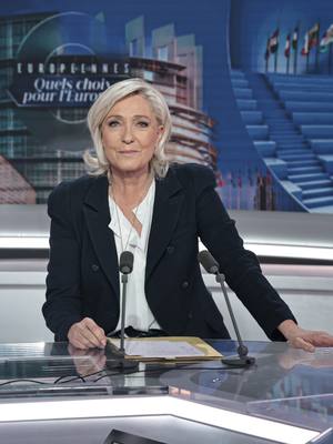 A post by @rnational_off on TikTok caption: Consciente du danger qui pèse sur la France, Marine Le Pen alerte sur l’entrisme islamiste depuis 15 ans !