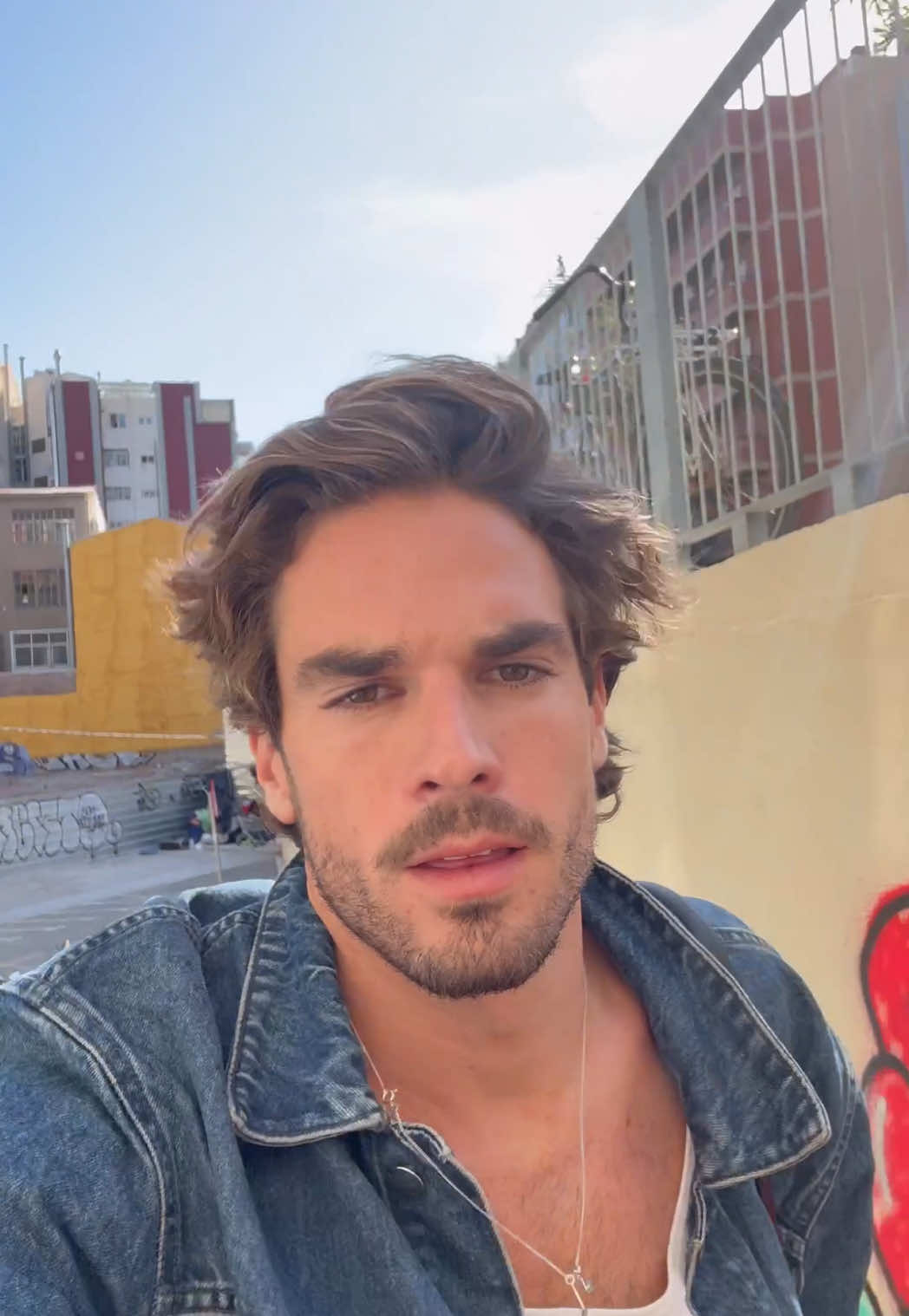 A post by @emilioalcaraz6 on TikTok caption: Quick outfit checky before meeting 