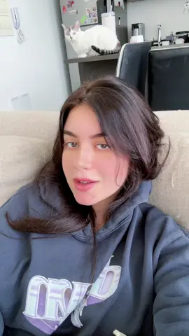 A post by @santinoookkkk on TikTok caption: tenho 22 anos sou da roça 