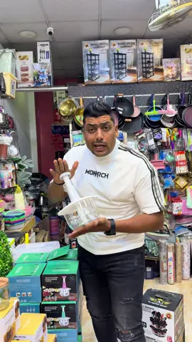 A post by @elshazly_11 on TikTok caption: #الشاذلي_هيلف_مصر يا ماما اعمل ليكي اي تاني ؟ @البيت التركي للادوات المنزليه 