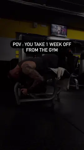 A post by @_ste.fit_ on TikTok caption: Even just 3 days without training are enough to make me feel like I’ve never worked out a single day in my life. #restday #gymresults #strenght #benchpress 