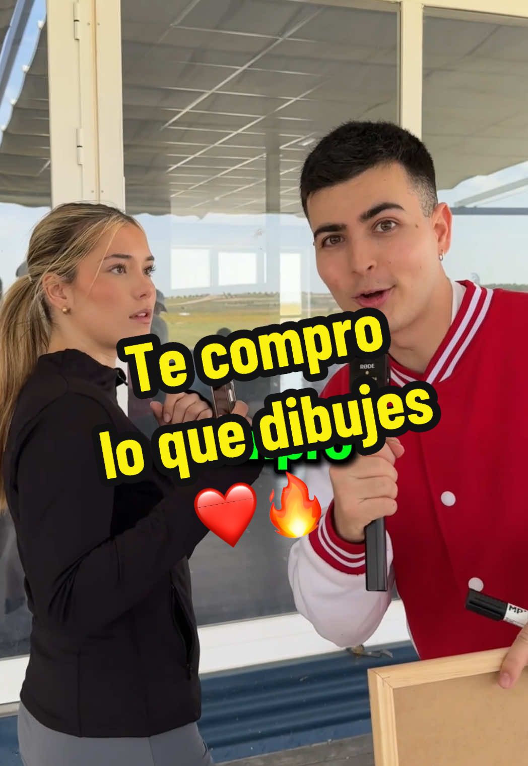 A post by @ on TikTok caption: Lo que dibujes te lo compro 31!!❤️🔥 @martiina #parati #viral 