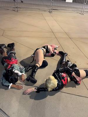 A post by @strifecos on TikTok caption: I did NOT lock in 💀🙏 @kora.aura @Tori 🎀 @ Momocon #zenlesszonezero #zzzcosplay #zenlesszonezerocosplay #momocon2025 #sturdy #cosplaydance 