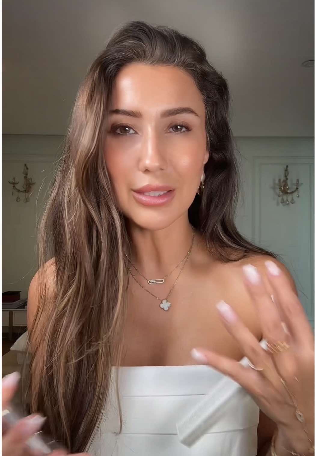 A post by @goozdeyle on TikTok caption: Barcelona Sephora Alışverişim 🤍 #sephorahaul reklam