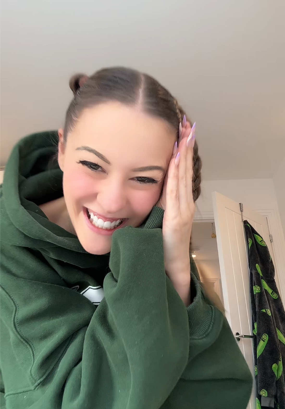 A post by @hollyh on TikTok caption: best dance to tokyo yet ..? 🤣🤣