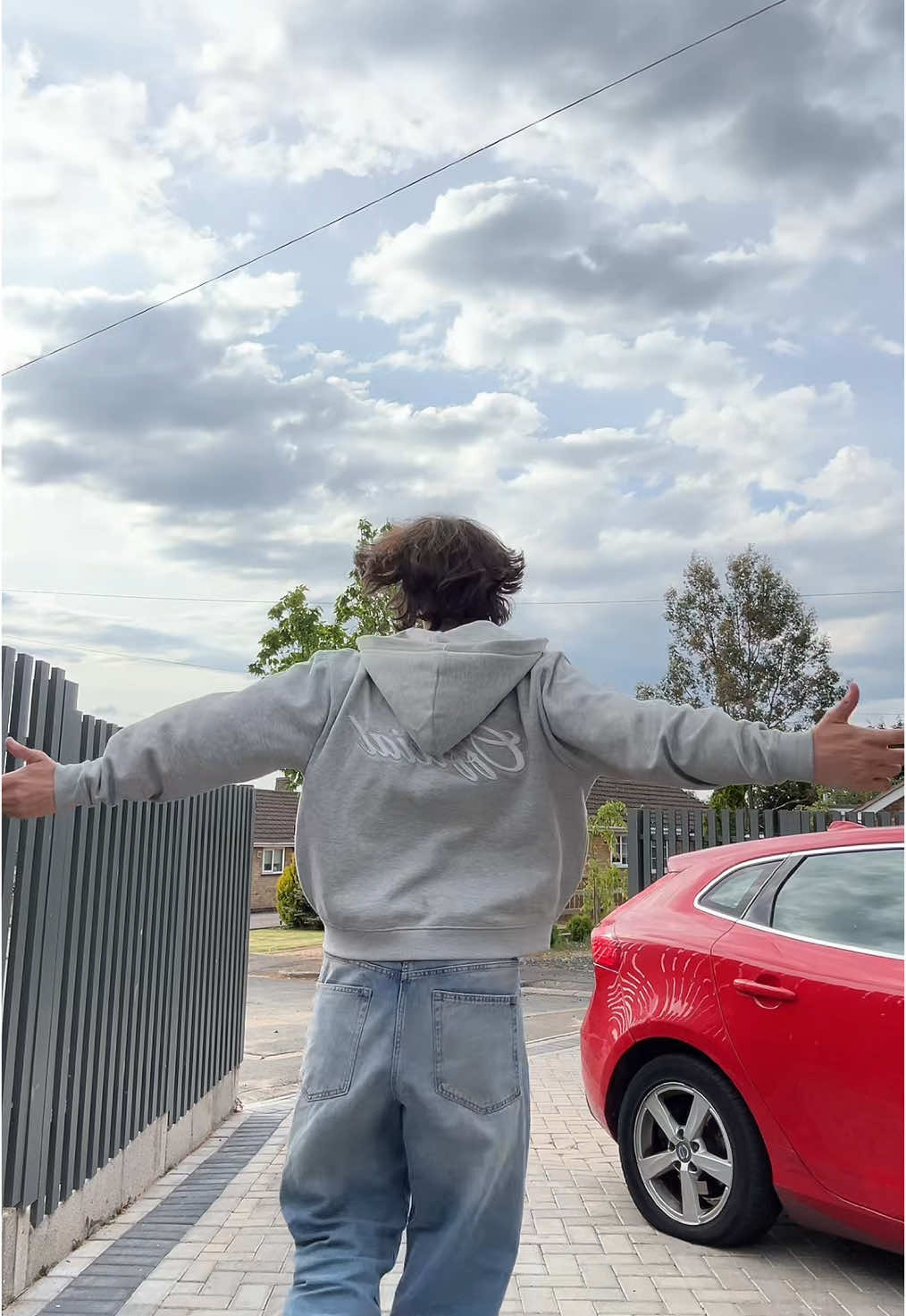 A post by @furkanustunsoy on TikTok caption: Bu aktiflik ne Furkan 