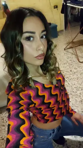 A post by @noemy_martini on TikTok caption: #girl #amore #loveyou #perte #perteeee #perteee #model #sunset #musica  I'm happy today 😍💏🥹🫀❤️