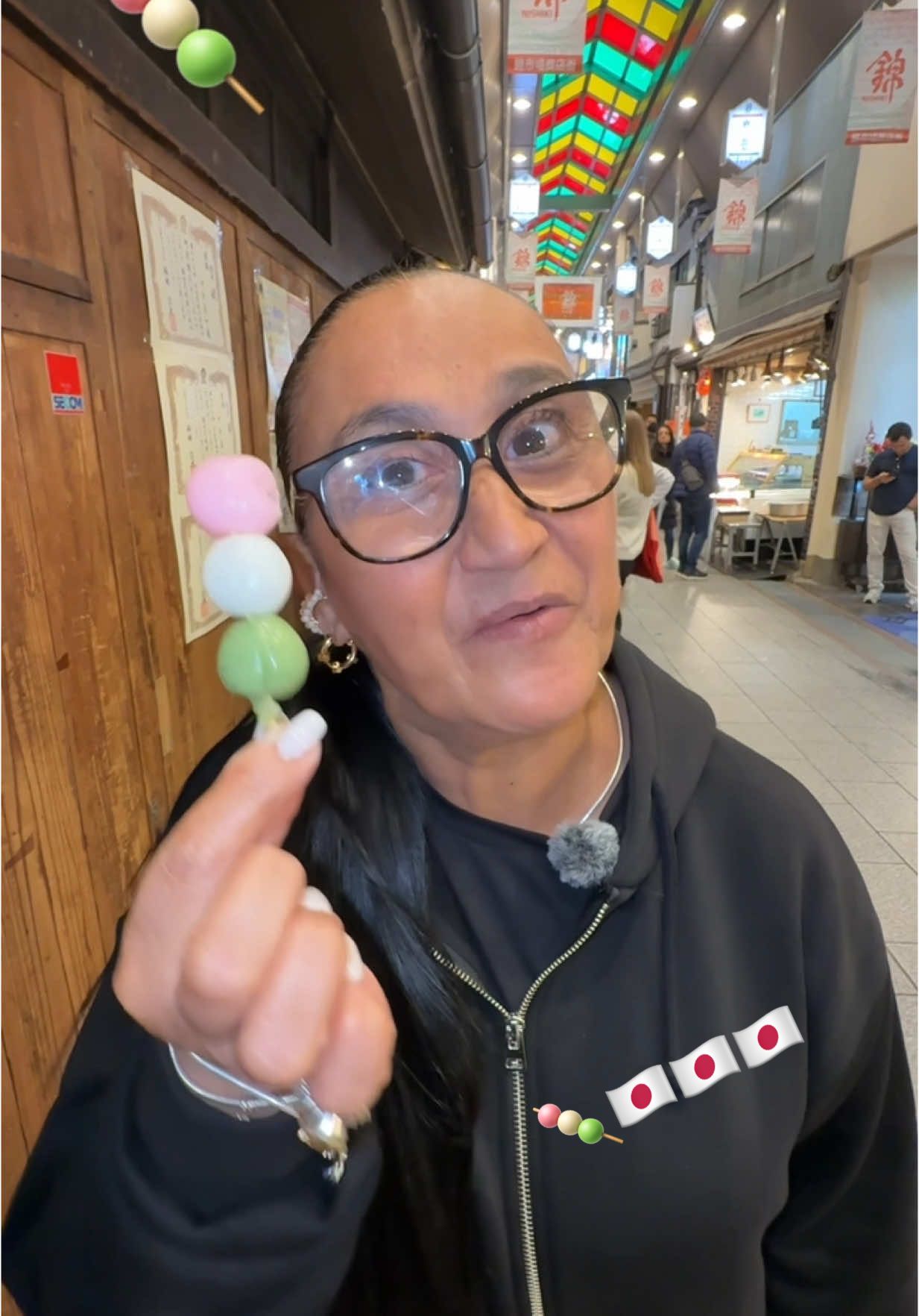 A post by @lamamadelasrecetas on TikTok caption: Probé las recetas más virales de Japón 🇯🇵🍡