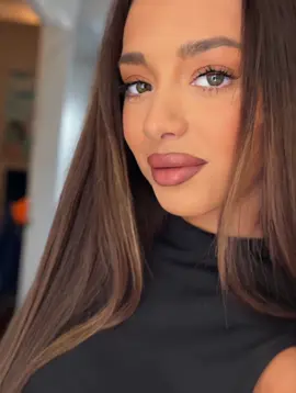A post by @andra_a34 on TikTok caption: #zoomeye #eye 