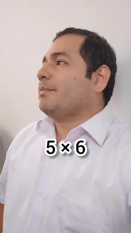 A post by @profejeff on TikTok caption: Cálculo Mental #profejeff #aprendeentiktok #matematicas #lomaximo #retomatematico 