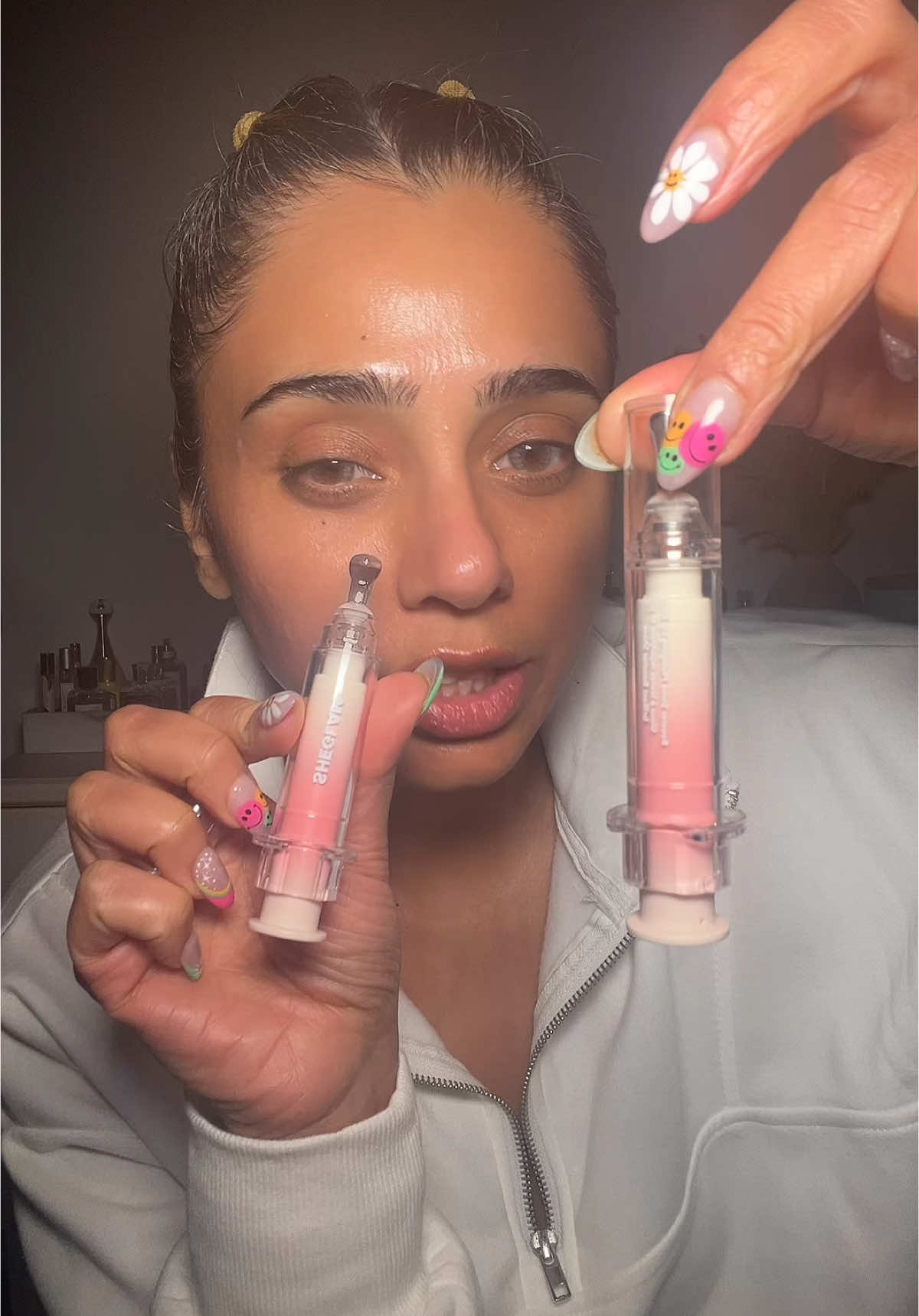 A post by @everandhawaofficial on TikTok caption: Lip plumper we all need @SHEIN @SHEGLAM lip plumper #sheinmakeup #sheglammusthaves #sheglamreview #lipplumper 