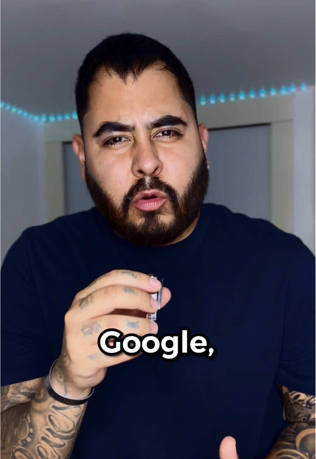 A post by @soydanielreyes on TikTok caption: Cosas que nunca debes de buscar que GOOGLE… Aunque sé que lo harás.
