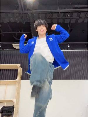A post by @noah_evel on TikTok caption: 🔫🔫