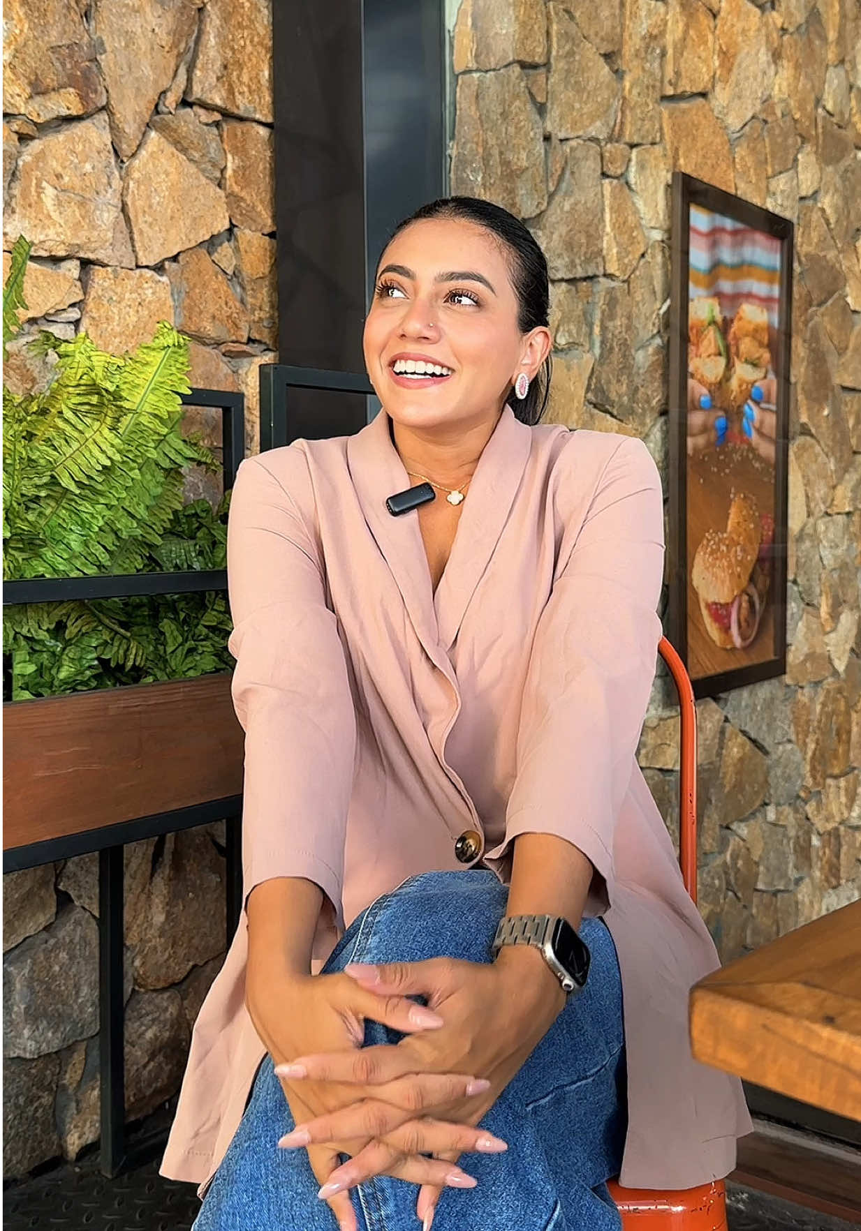 A post by @shanudrie007 on TikTok caption: ආයෙත් යන්න ආසම රට! UK 🇬🇧 UK ගිහින්ම higher studies කරමු ද??? 😍 Check out the full video for all details and connect with @AHZ Sri Lanka for more! 🇬🇧 