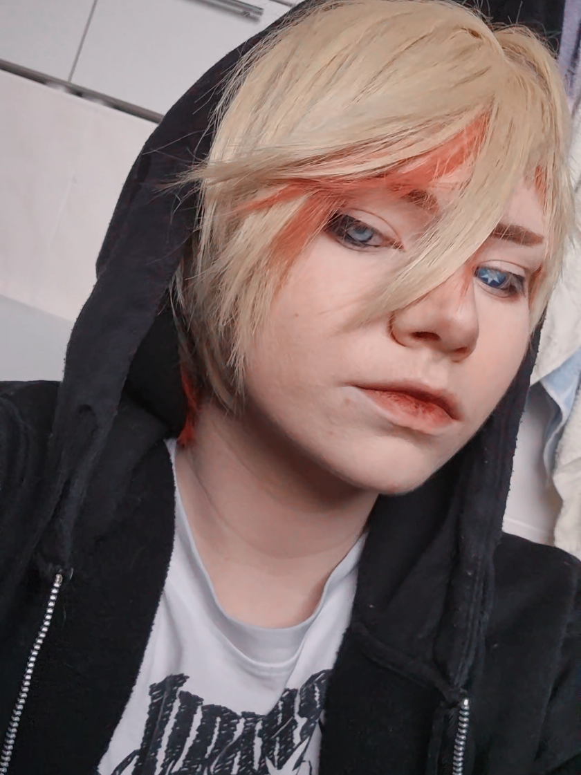 A post by @aki.kyuu on TikTok caption: #Oshinoko #oshinokocosplay 