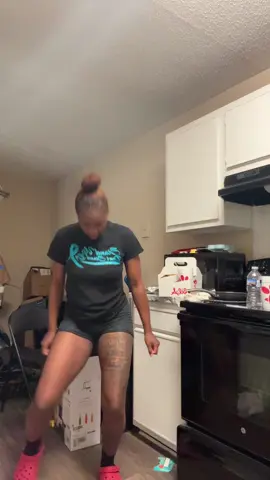 A post by @onlyy_sugaa on TikTok caption: So Triple D, might get it tatted on my knee😝