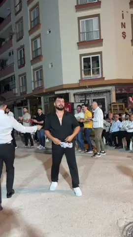 A post by @enescinpolat on TikTok caption: EN SEVDİGİM 