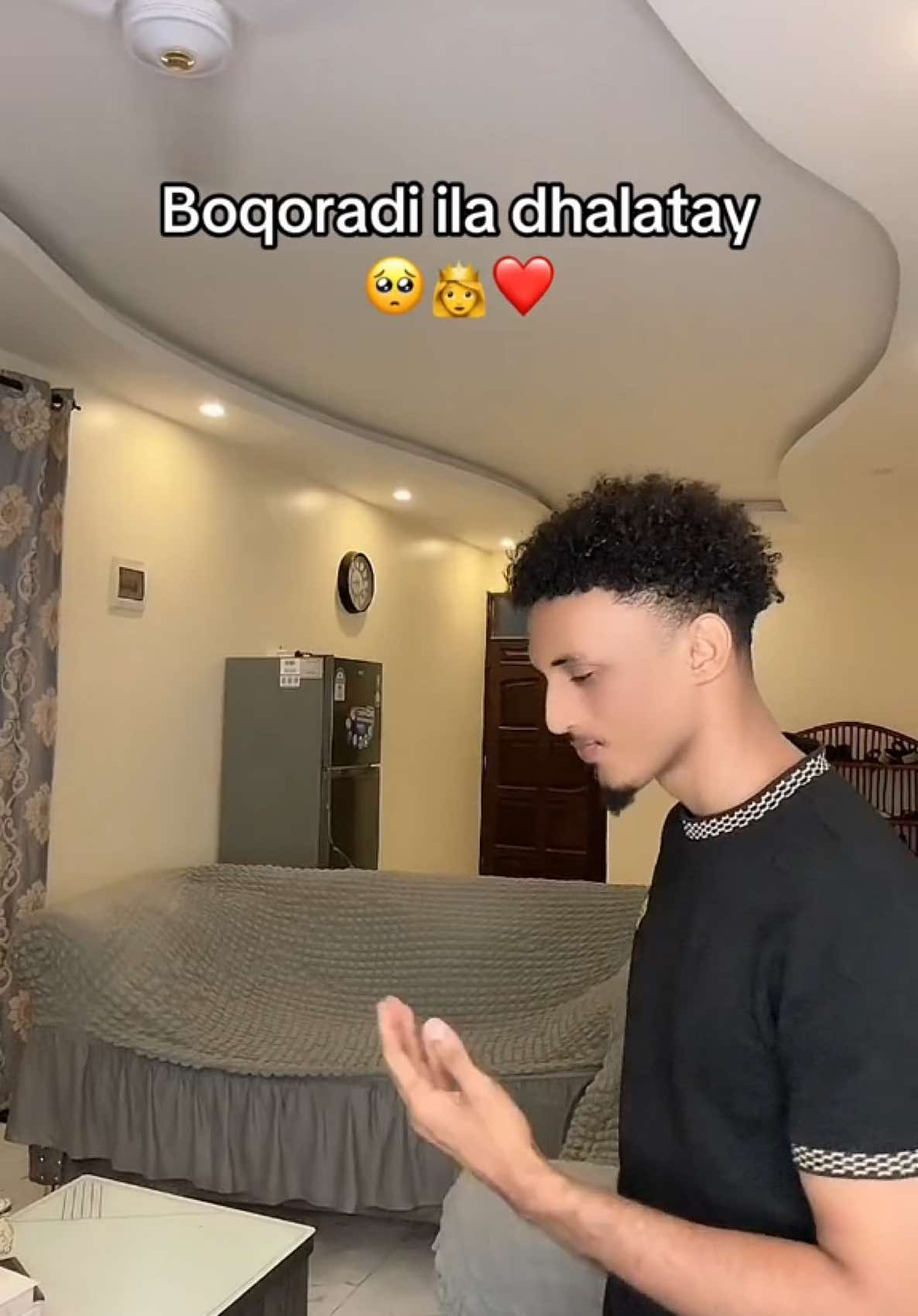A post by @azmar_mohamed on TikTok caption: Hoyadeyda labad 🥺❤️@asharaf girl 👑🦋 #fouryou #Viral #fyp #CapCut ❤️