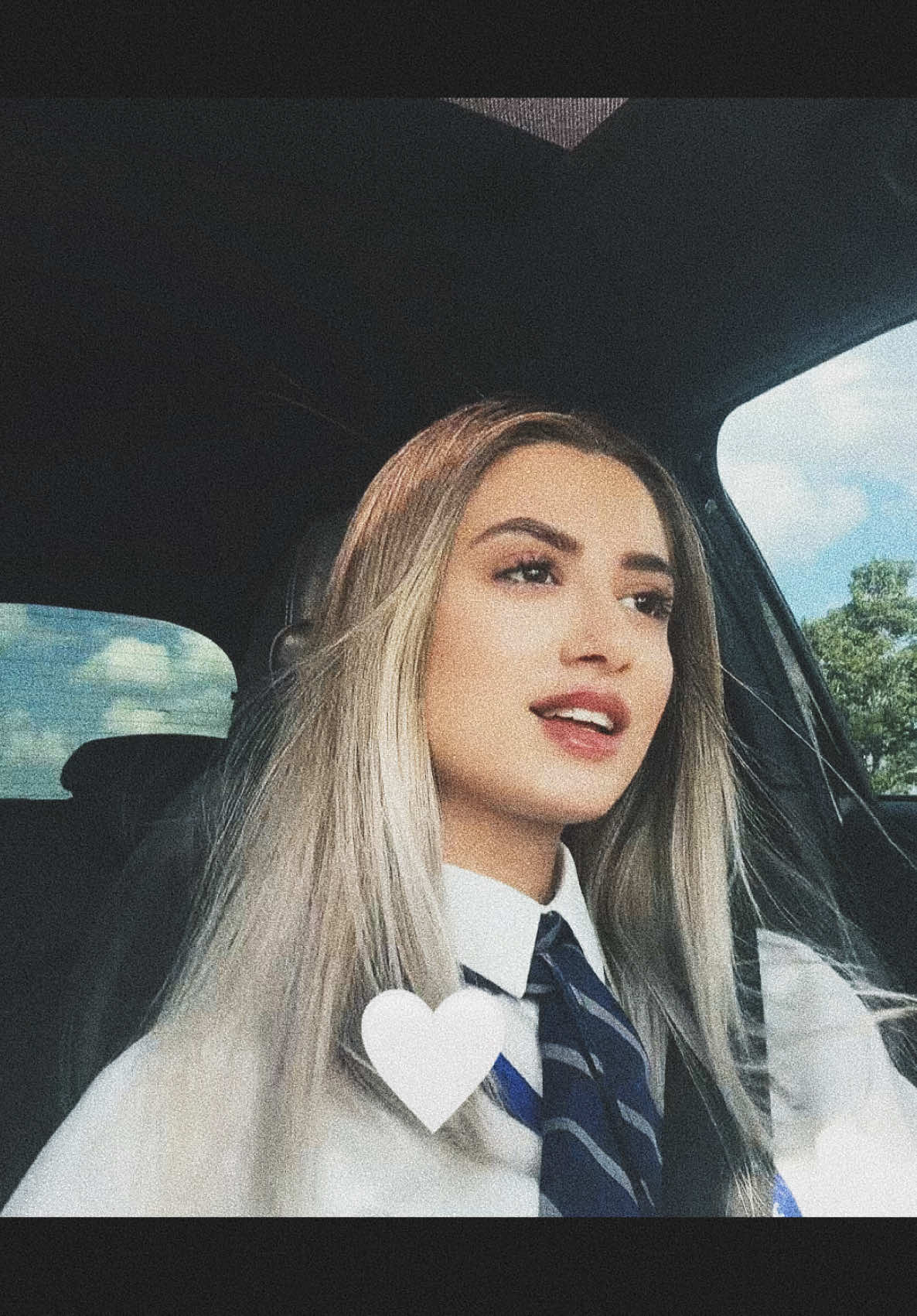 A post by @claudiamihalcea12 on TikTok caption: #forupage #foryoupagee 
