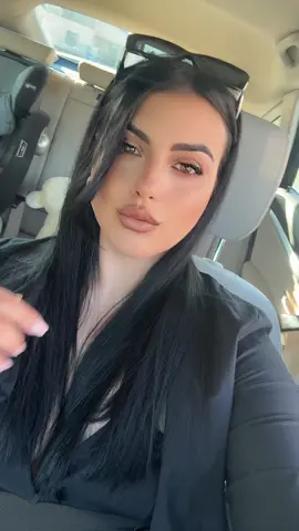 A post by @beatriceelena4 on TikTok