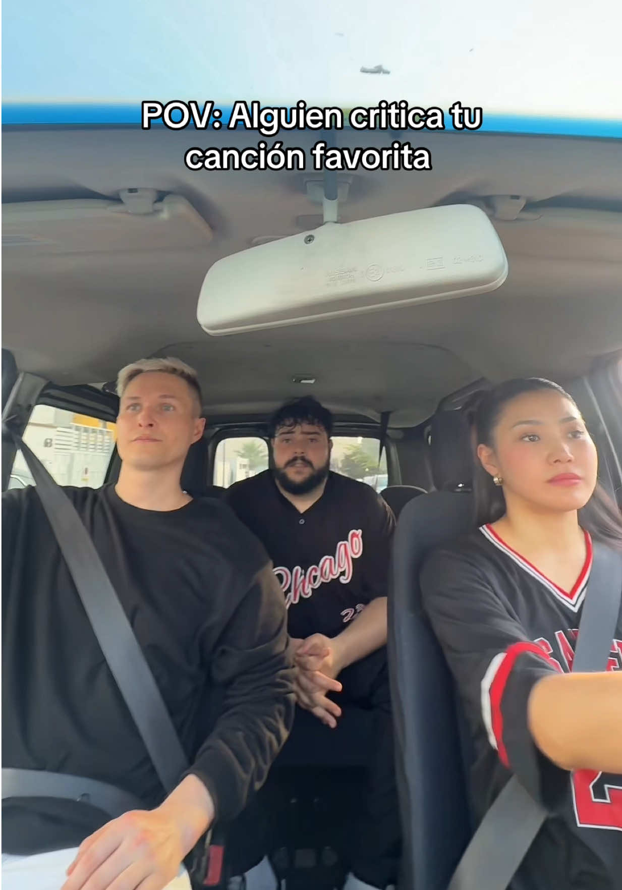 A post by @skyandtami on TikTok caption: Cuál es vuestra canción favorita? 😝 | @𝑽𝒆𝒓𝒈𝒂𝒓𝒂  