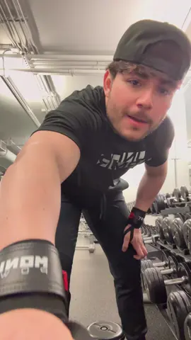 A post by @titodoublep on TikTok caption: QUE BUENAS NENAAASS 🍈🍈👹👹 FITTTTNEEES MAMIIIIU
