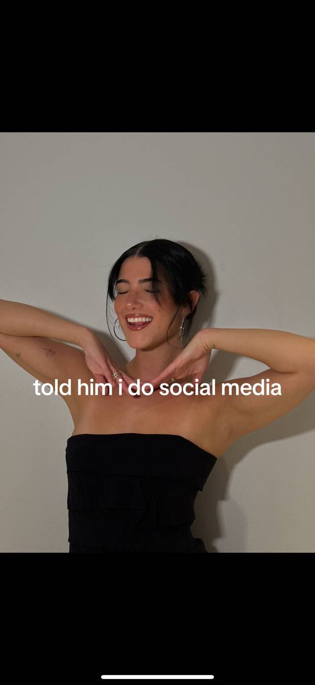 A post by @charlidamelio on TikTok caption: alexa told me post this