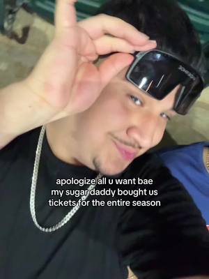 A post by @notandierhoe on TikTok caption: 💋