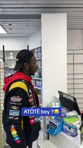 A post by @sambiskoo on TikTok caption: Orrhh lui aussi connaît pas atoté , et pourtant tout le monde connaît ça 😅😅😅##sambisko##humor##drole##sambiskoo