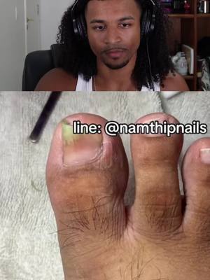 A post by @tettrembr on TikTok caption: unha em formato de C ib: @namthipnails5 #eusoutet