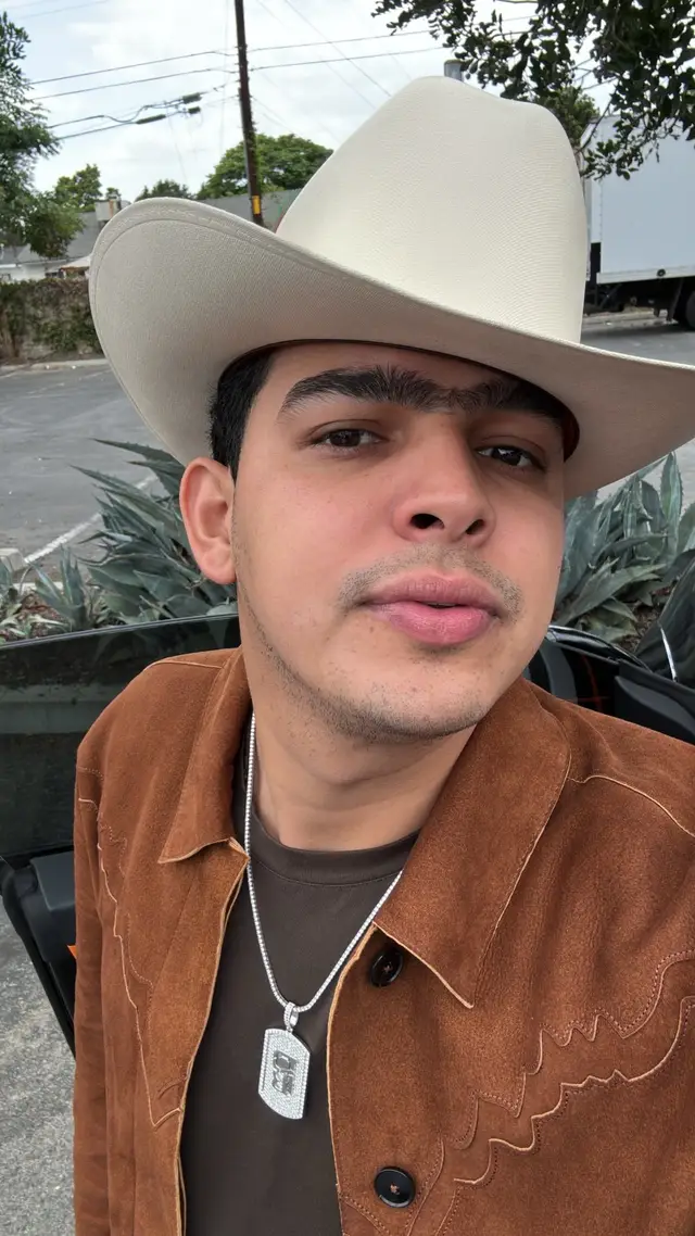 A post by @panterbelikikii_ on TikTok caption: #ARTURITO #PANTERBELICO #PARATI #1MVIEWS #ELPRIMERO #ESTRENO #PANTERBELIKIKI #ONE #HAPPY #USA #GUAPO #VIEWS #GALACTICO #LIKE #COMPARTE #FYPPPPPP #PARATUPAGINA 