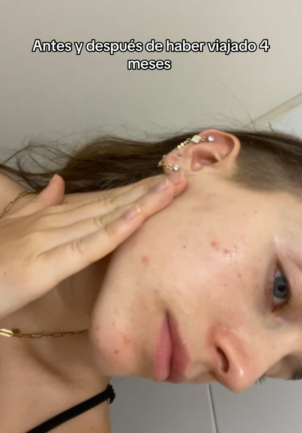 A post by @celessalas on TikTok caption: El rapado me sigue creciendo pero volví a ser rubia  jajajaja #viaje #viajar #argentina 