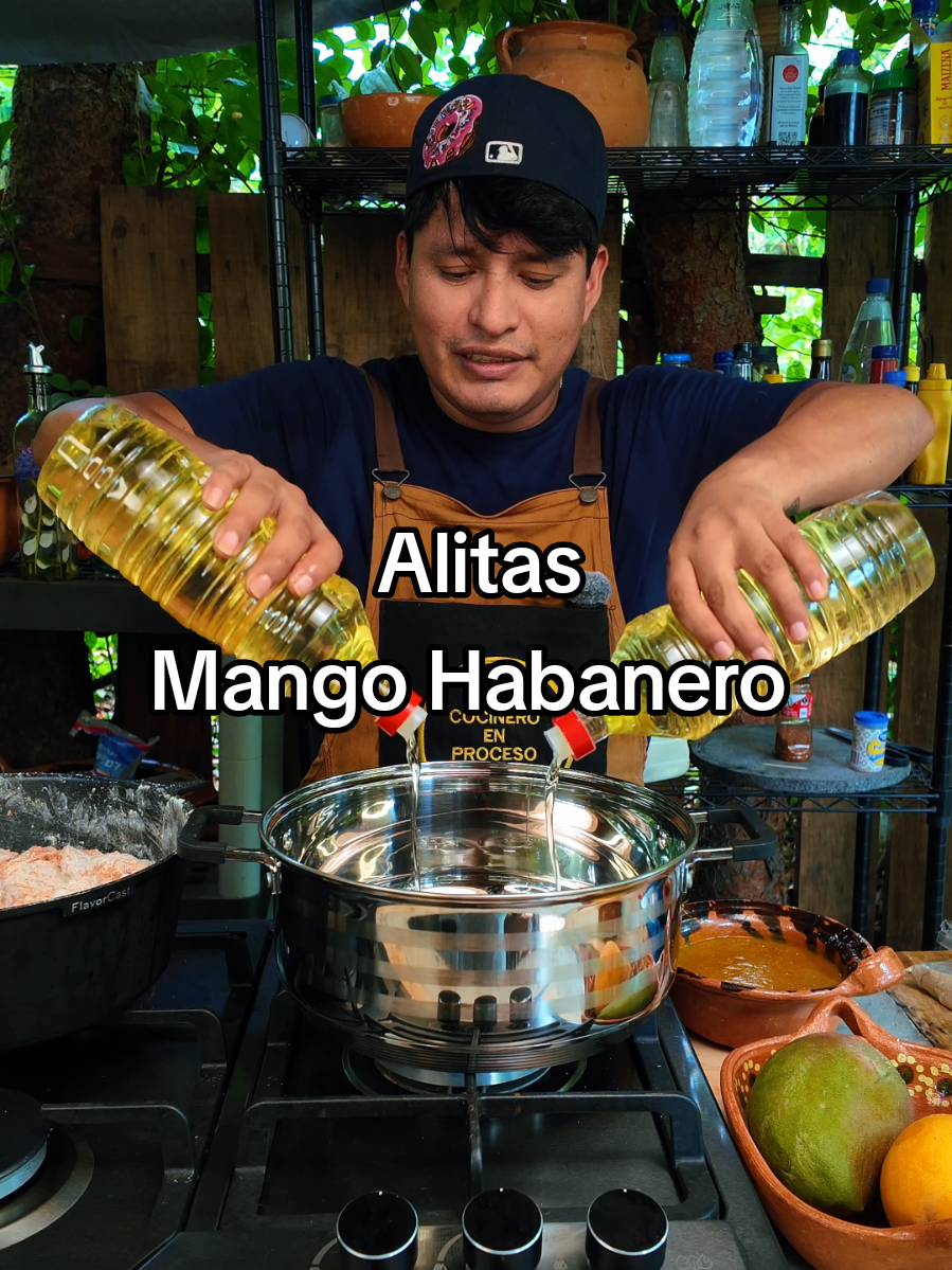 A post by @cocineroenproceso on TikTok caption: ¡Alitas Mango Habanero! #yosoycocinero #recetas #recetasmexicanas #comidamexicana #recetafacil #alitasdepollo #alitasmangohabanero 