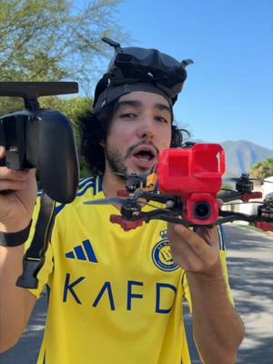 A post by @rickylemon99 on TikTok caption: Asi es el avionsito mas rapido del mundo