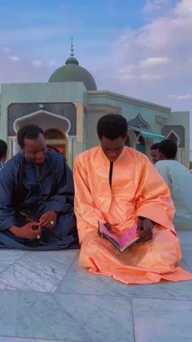 A post by @hisboundiguel1 on TikTok caption: #tiktoksenegal #senegalaise_tik_tok #videoviral #pourtoi #senegalaise_tik_tok #nigeriantiktok🇳🇬 #viral_video @Lion de S bara mbacké 