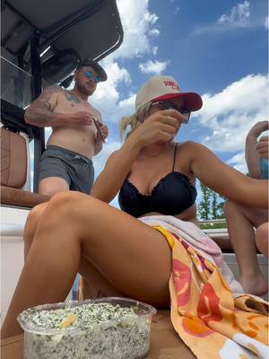 A post by @kylieapitts on TikTok caption: We had a fun, long day until 💩 hit the fan😩😩 #sahm #ditl #21yearoldsahm #memorialdayweekend #boatday 