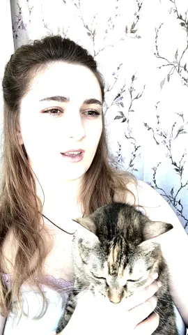 A post by @tata_ntv on TikTok caption: #рекомендации #рекомендации❤️❤️❤️ #CapCut #guesstheplayer #explore #amor #like #жизненно #standwithkashmir #love #любовьксебе 